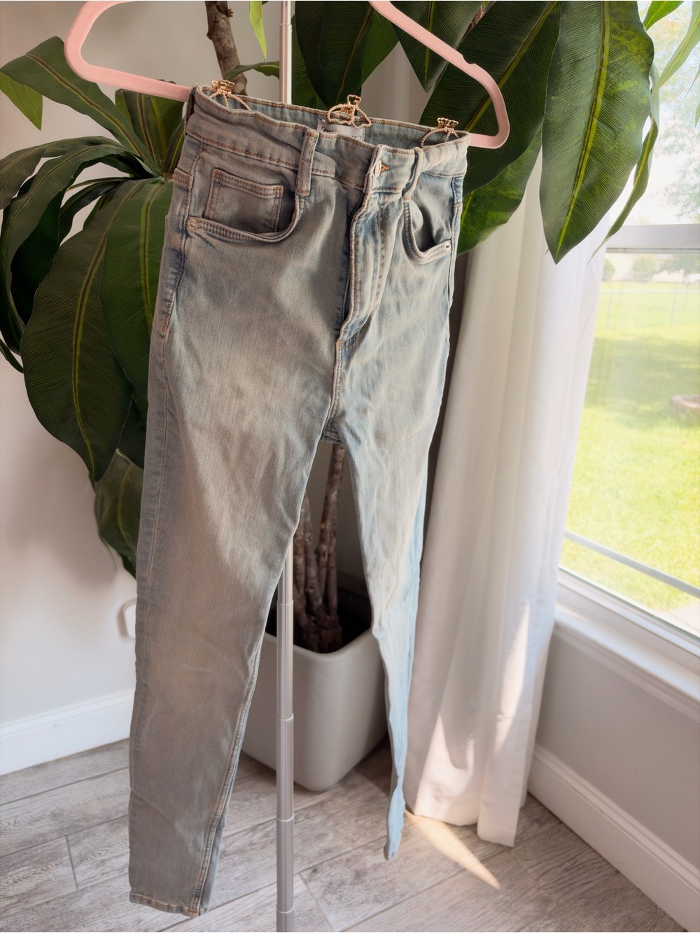 Zara Men's Skinny Jeans in Light Blue Wash